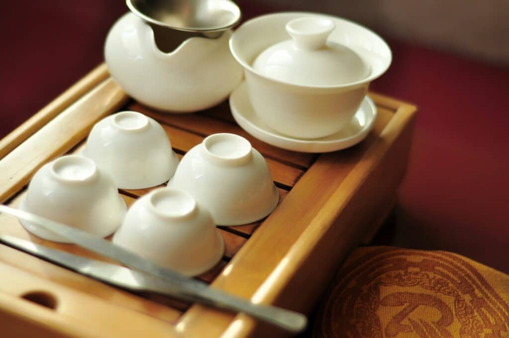 white-tea-set-china