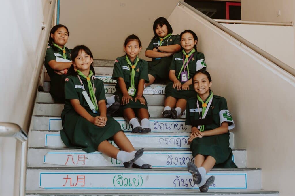 thai-students-girl-scouts
