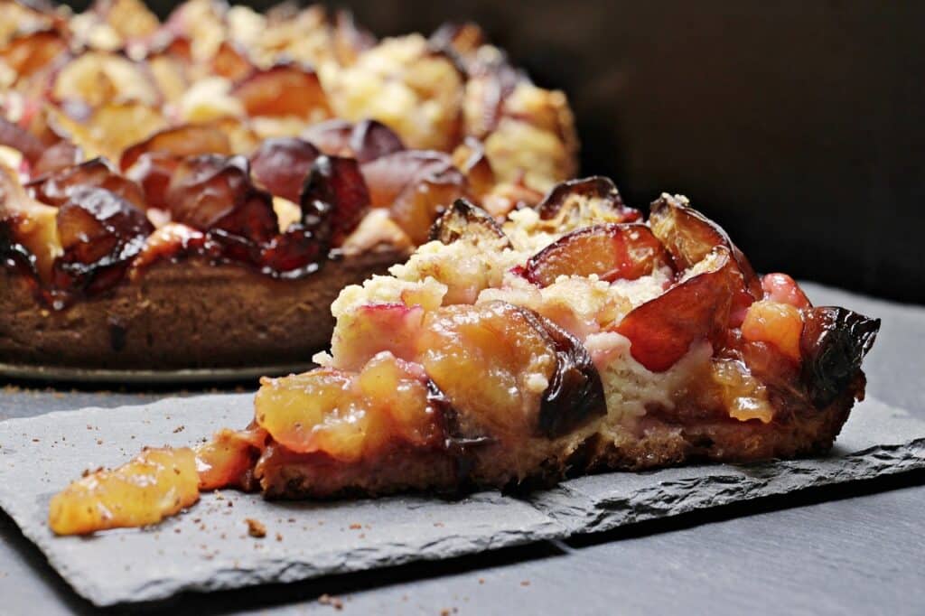 plum-cake-fruits-in-german-fruit-dishes