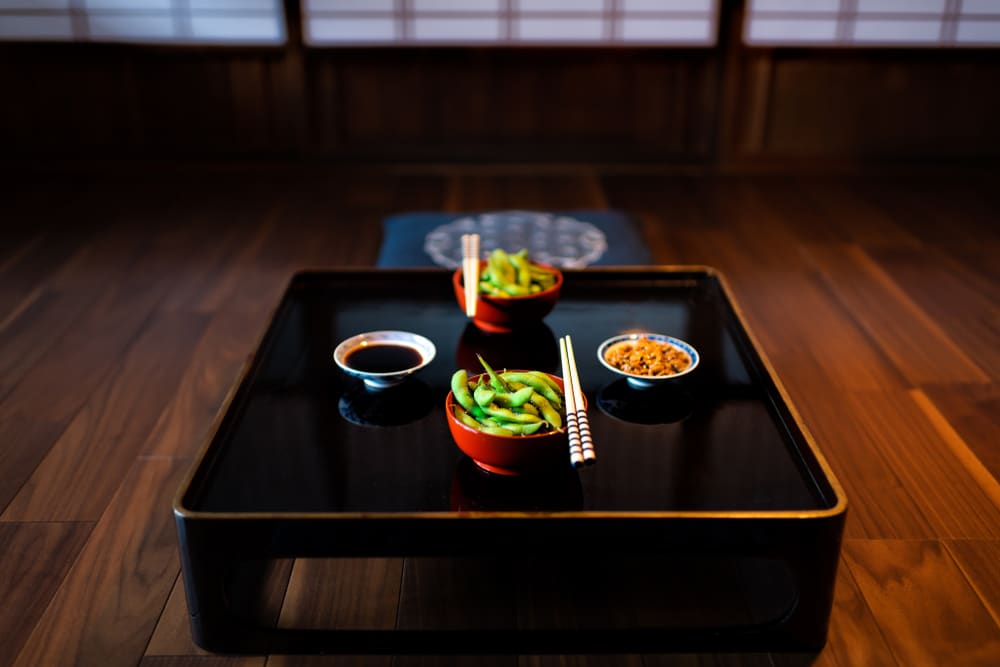 Traditional,Japanese,Machiya,House,Or,Ryokan,Restaurant,With,Black,Lacquered