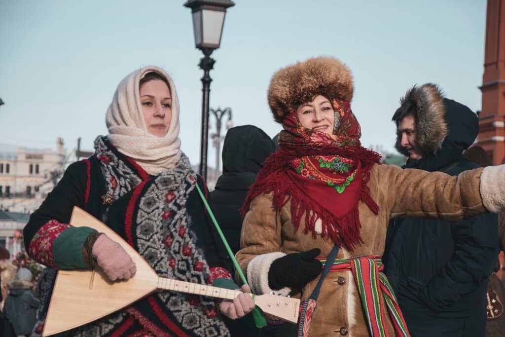 russian-women-at-festival