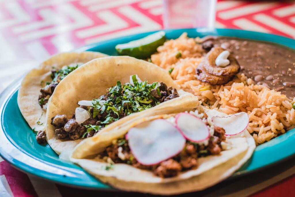 how-to-order-food-in-mexico-tacos