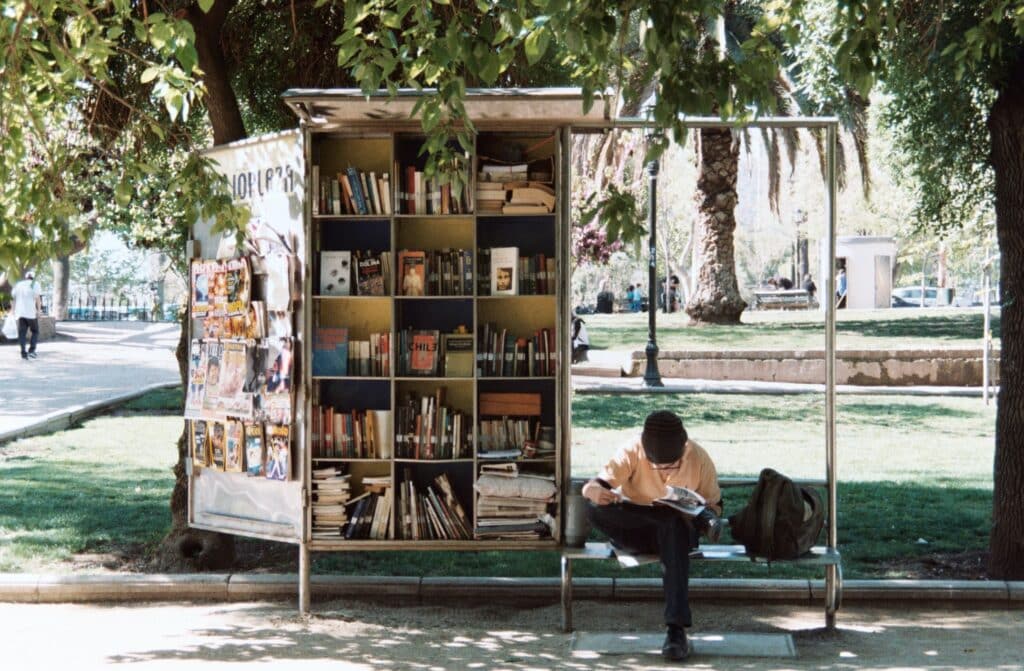 bus-station-converted-to-book-shelf