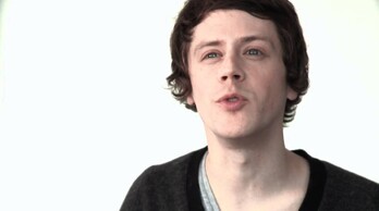 iPhone 6 Lets You Talk Face to Face