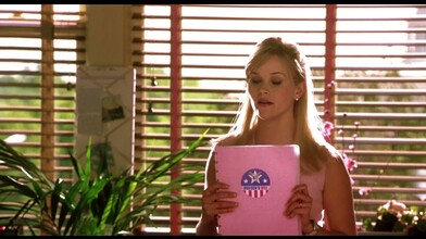 Elle Tries to Pass a Law Against Animal Testing - Legally Blonde 2: Red, White & Blonde